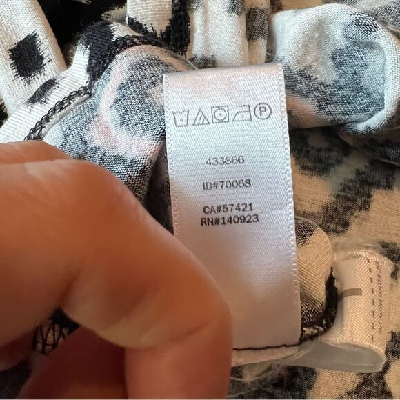 Loft patterned sleeveless dress. Size xs - Picture 6 of 11